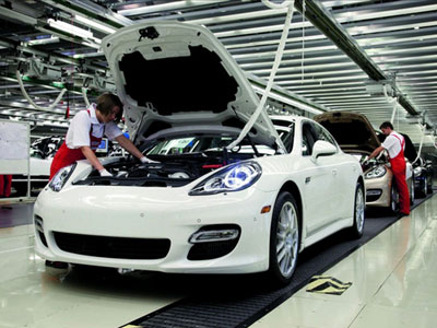 Σταμάτησε η παραγωγή των Porsche Cayenne και Panamera